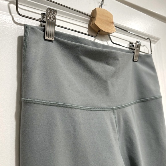 TnaBUTTER™ Atmosphere Hi-Rise Legging - Picture 3 of 8